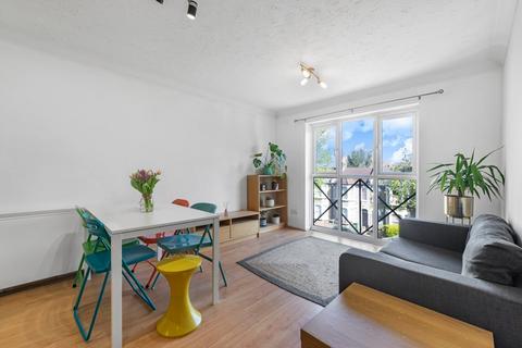 1 bedroom flat to rent, Filton Court, Farrow Lane, London, SE14