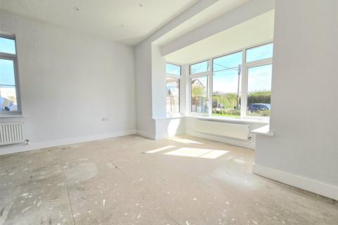 2 bedroom apartment for sale, Killerton Road, Bude, Cornwall, EX23