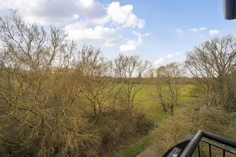 undefined, Luscinia View, Reading RG1