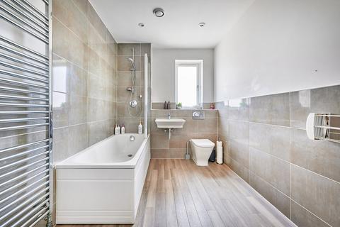 2 bedroom apartment for sale, Barnes Wallis Way, St. Albans AL2