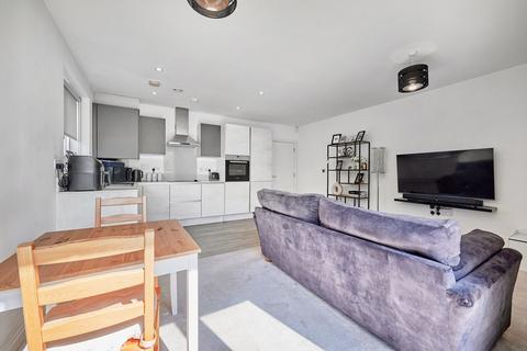 2 bedroom apartment for sale, Barnes Wallis Way, St. Albans AL2