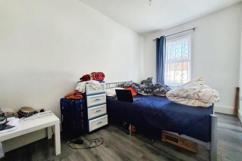 65 Chadwin Road, London, E13 8ND