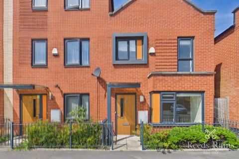 3 bedroom end of terrace house to rent, Scanlon Lane, Greater Manchester M5