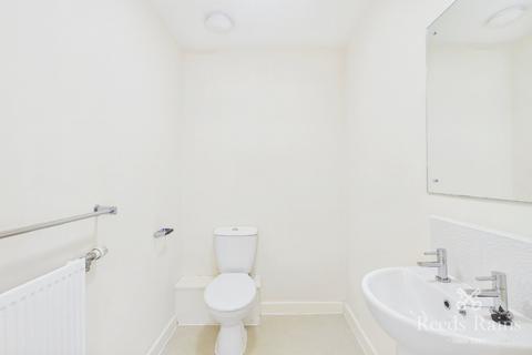 3 bedroom end of terrace house to rent, Scanlon Lane, Greater Manchester M5