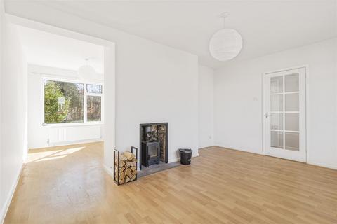 15 Buristead Road, Great Shelford, Cambridge, CB22 5EJ