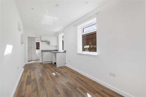 15 Buristead Road, Great Shelford, Cambridge, CB22 5EJ