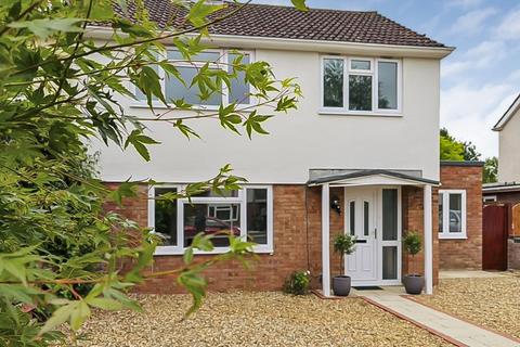 15 Buristead Road, Great Shelford, Cambridge, CB22 5EJ