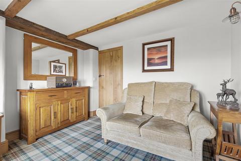 Windyridge Odda Lane, Hawksworth, Leeds, LS20 8NZ