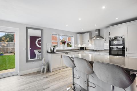 4 bedroom detached house for sale, Pinewood Drive, Shirland DE55