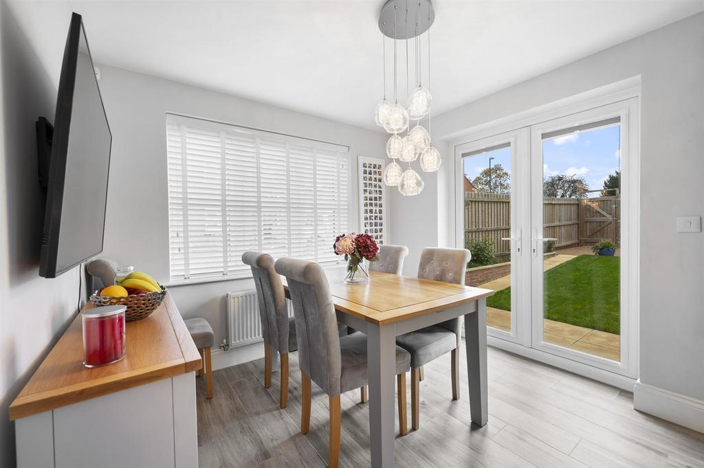 Dining Area and Garden.jpg