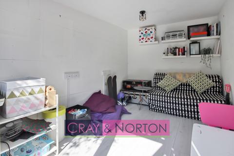 4 Cresswell Road, London, SE25 4LR