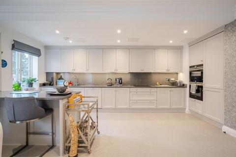 3 bedroom apartment for sale, Boleyn Mews, Ascot