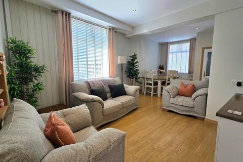 15a Graig View Terrace, Talywain, Pontypool, NP4 7QZ