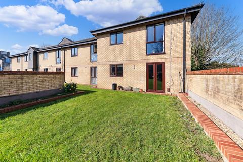 2 bedroom flat for sale, Old North Road, Royston SG8