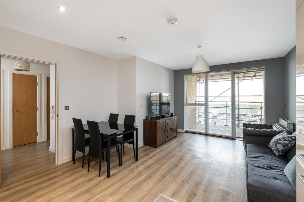 65 Russell Square internals8.jpg