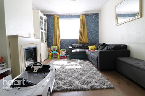 2 bedroom terraced house for sale, Amidas Gardens, Dagenham