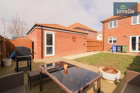 3 bedroom semi-detached house for sale, Gervase Holles Way, Grimsby DN33
