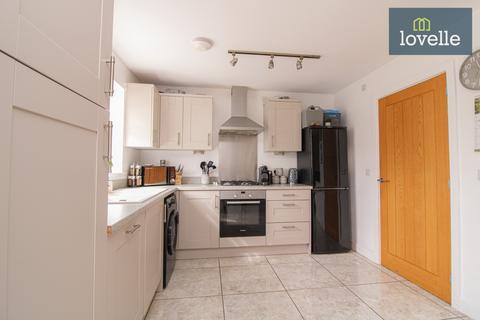 3 bedroom semi-detached house for sale, Gervase Holles Way, Grimsby DN33
