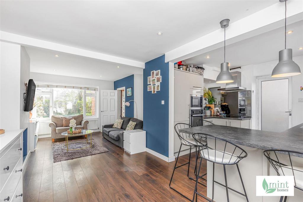 15 Engliff Lane Pyrford Woking Surrey GU22 8 S