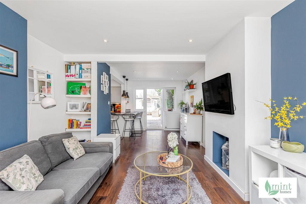 15 Engliff Lane Pyrford Woking Surrey GU22 8 S