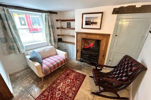 74 Abbey Row, Malmesbury, SN16 0AQ