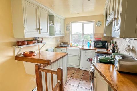 74 Abbey Row, Malmesbury, SN16 0AQ