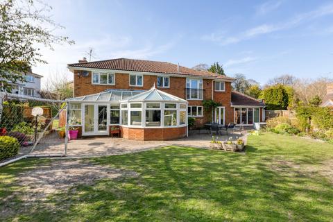5 bedroom detached house for sale, Royse Grove, Royston SG8