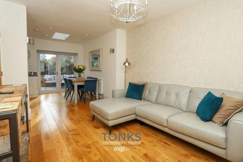 72 Wolverhampton Road South, Quinton, Birmingham, B32 2BE