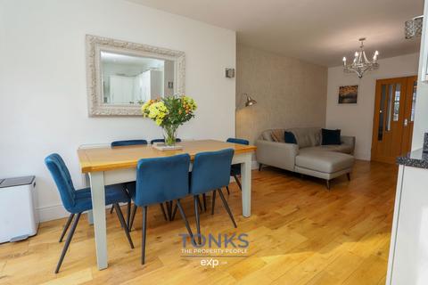 72 Wolverhampton Road South, Quinton, Birmingham, B32 2BE