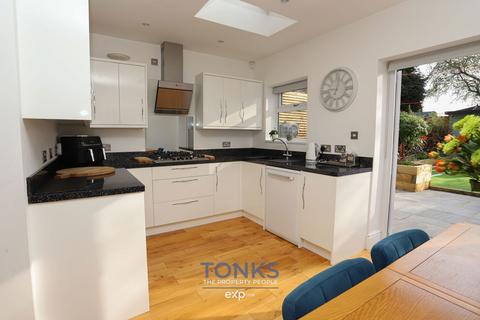 72 Wolverhampton Road South, Quinton, Birmingham, B32 2BE