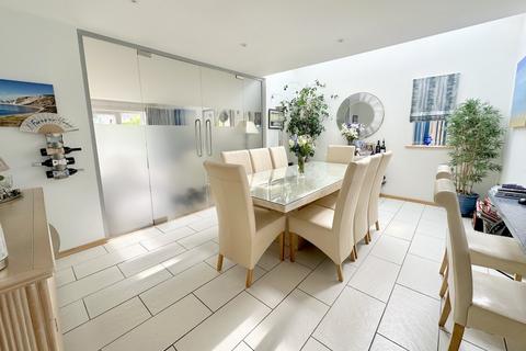73 Dulsie Road, Talbot Woods, Bournemouth, BH3 7DZ