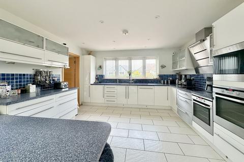 73 Dulsie Road, Talbot Woods, Bournemouth, BH3 7DZ