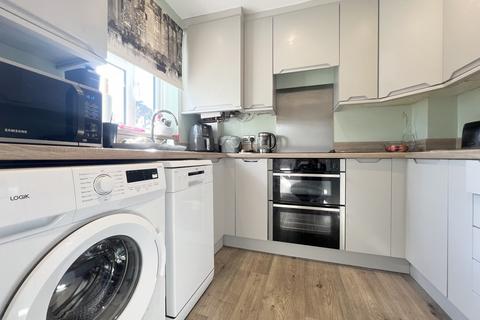 3 bedroom terraced house for sale, Queens Pine, Bracknell, Berkshire