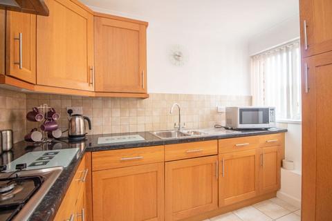 2 bedroom flat for sale, Marie Court,  London Road, Waterlooville, PO7 7SR