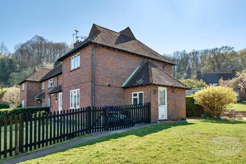 2 bedroom maisonette for sale, Birtley Road, Bramley, Guildford, Surrey, GU5
