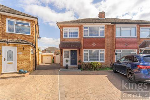5 Bromleigh Close, Cheshunt, Waltham Cross, EN8 0RN