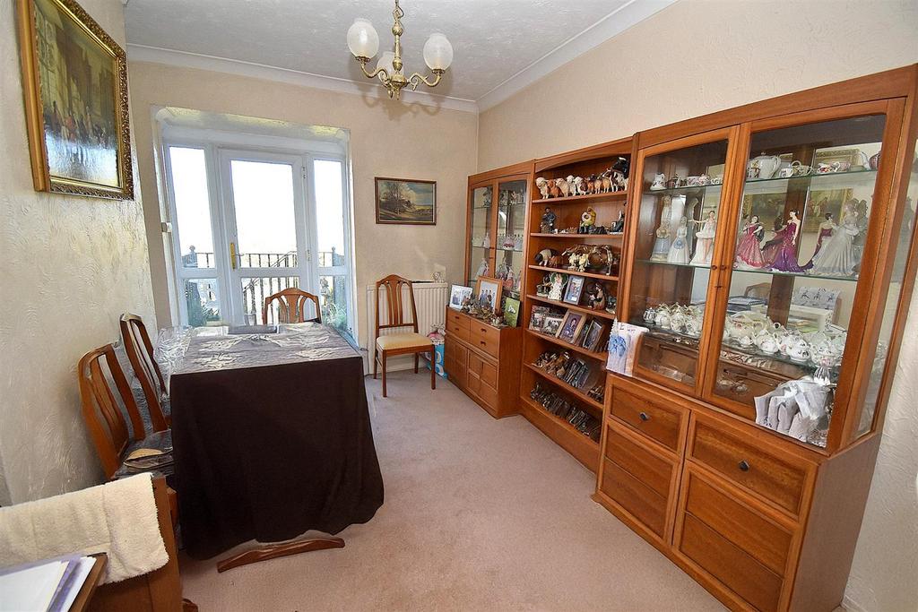 Dining Room.JPG