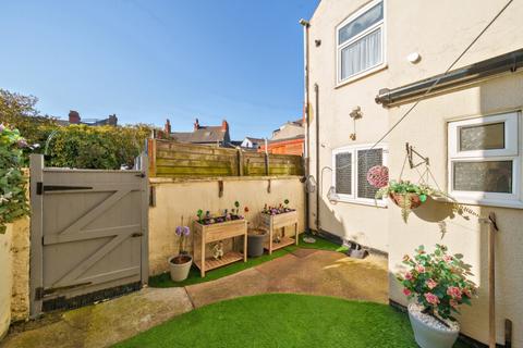 4, Oxford Court Bark Street, Cleethorpes, DN35 8RD