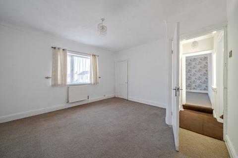 4, Oxford Court Bark Street, Cleethorpes, DN35 8RD