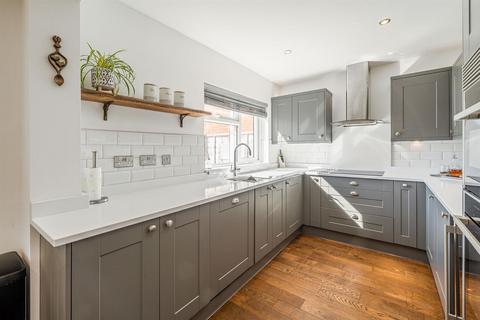 178 Birmingham Road, Kidderminster, DY10 2SJ