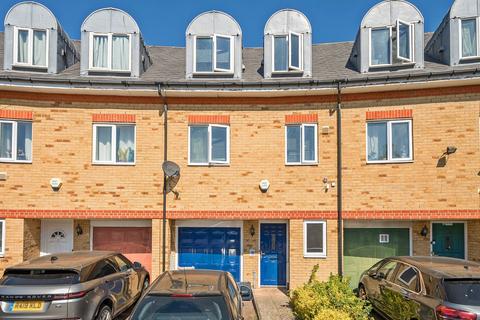 4 bedroom terraced house for sale, High Tor View, Thamesmead, London