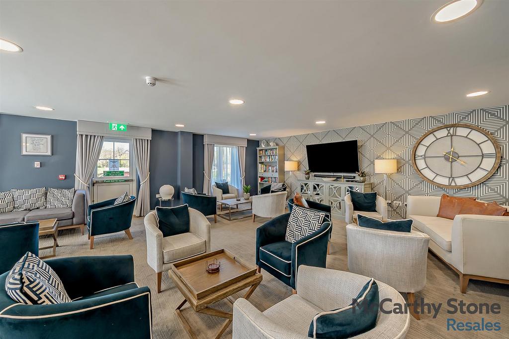 Homeowners Lounge