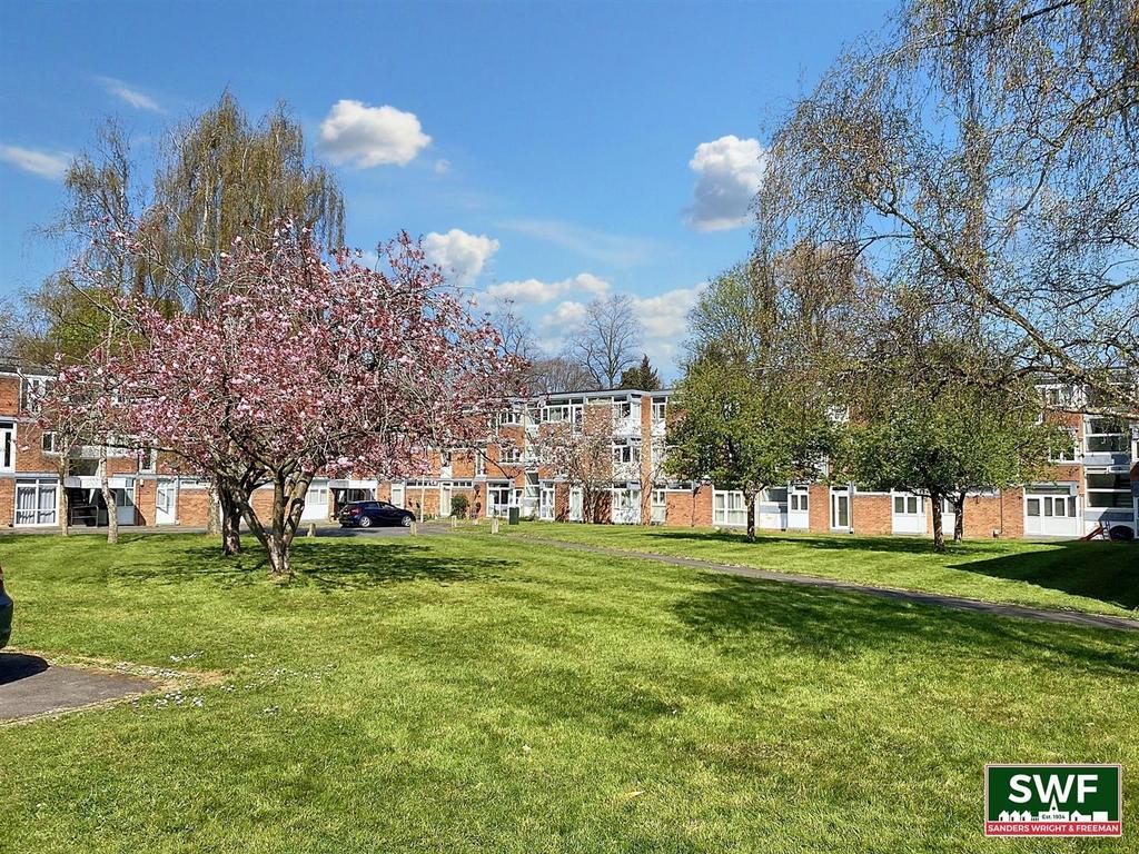 Grounds1.jpg