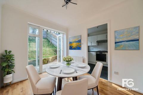 33 Bilsington Close, Chatham, ME5 7NE