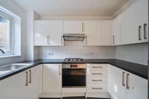 33 Bilsington Close, Chatham, ME5 7NE