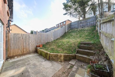33 Bilsington Close, Chatham, ME5 7NE