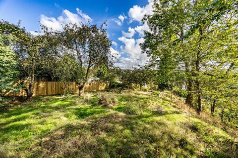 4 bedroom detached house for sale, Bradford Road, Huddersfield HD2