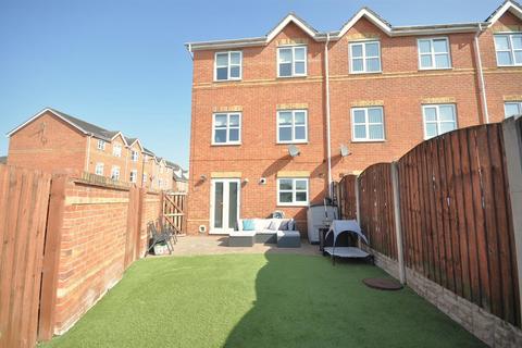 2 Millcroft Close, Thorne, Doncaster, DN8 4DR