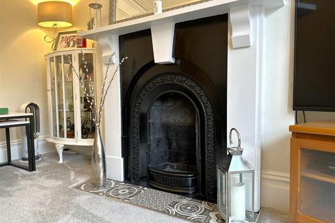 2 bedroom terraced house for sale, Bowbridge Road, Newark