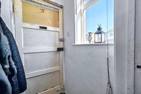 1 bedroom ground floor flat for sale, Luss Avenue, ., Jarrow, Tyne and Wear, NE32 4AR